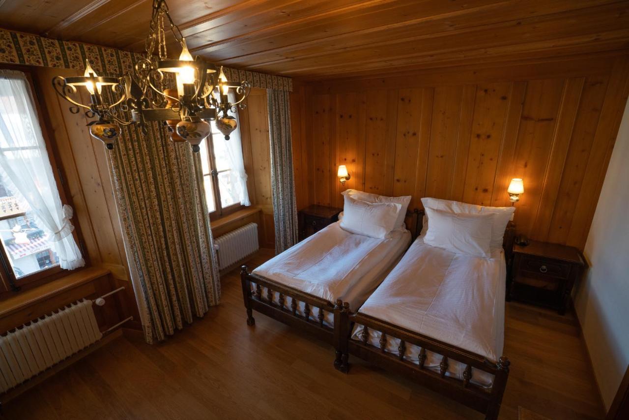 La Fleur De Lys Hotell Gruyeres Exteriör bild